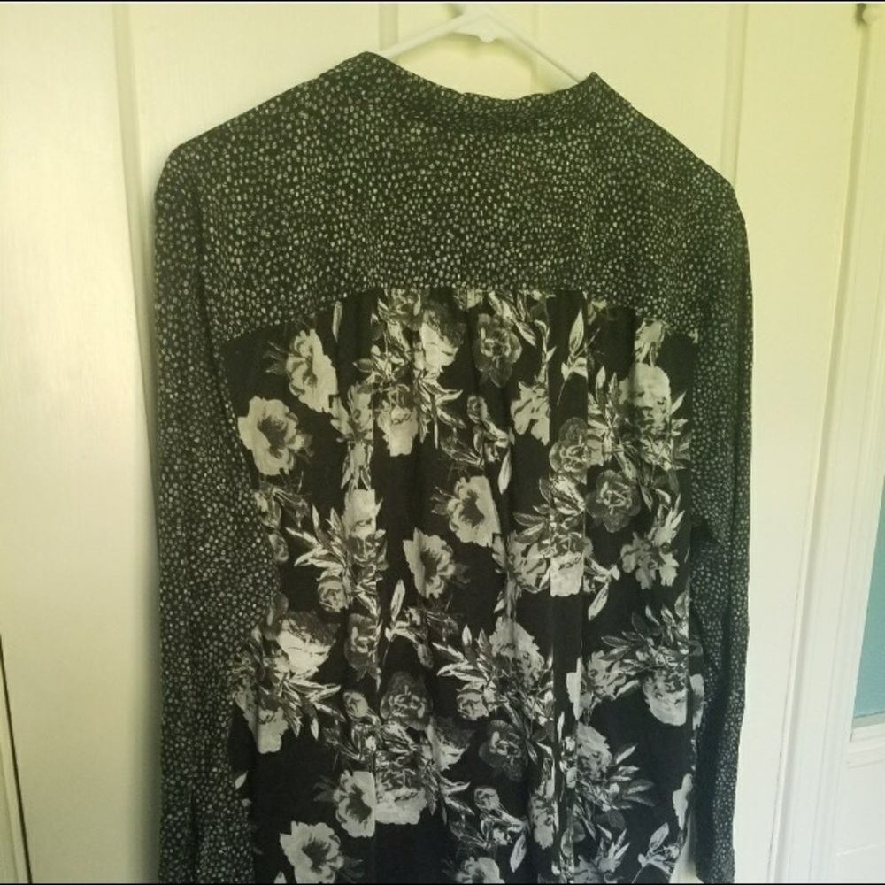Floral print button down - Picture 2 of 4
